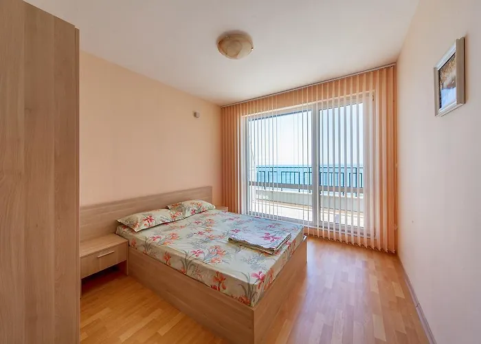 Apartment Panorama Kabakum - Free Parking Golden Sands